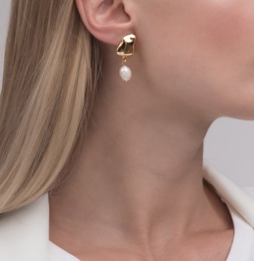 Серьги из медицинской стали — купить недорого медицинские серьги в ...