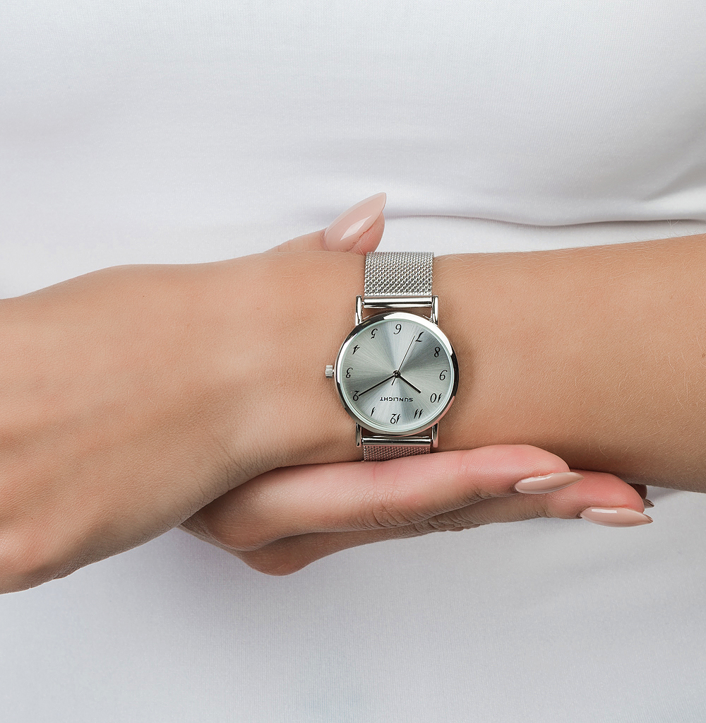 Часы металлический браслет женские